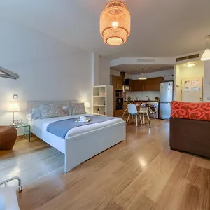 Lyrioshomes Apartamento Estudio La Biznaga Málaga